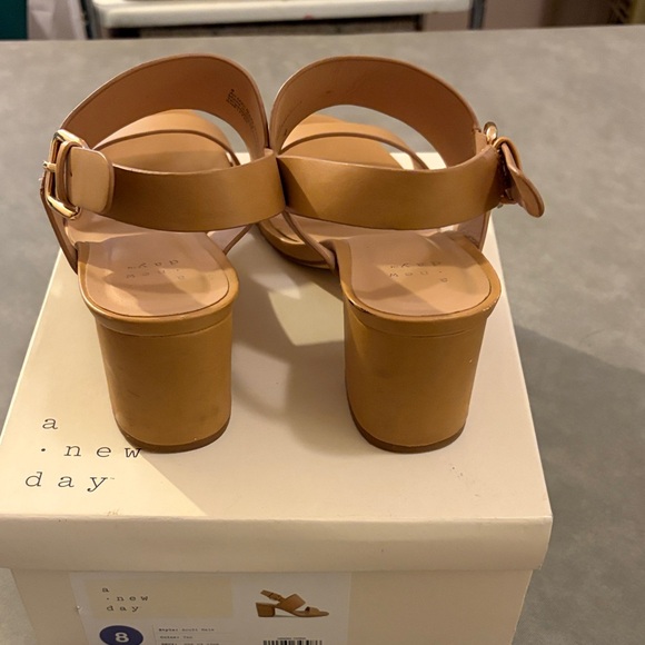 A New Day Nude/Tan Women's Sandals - Picture 3 of 4